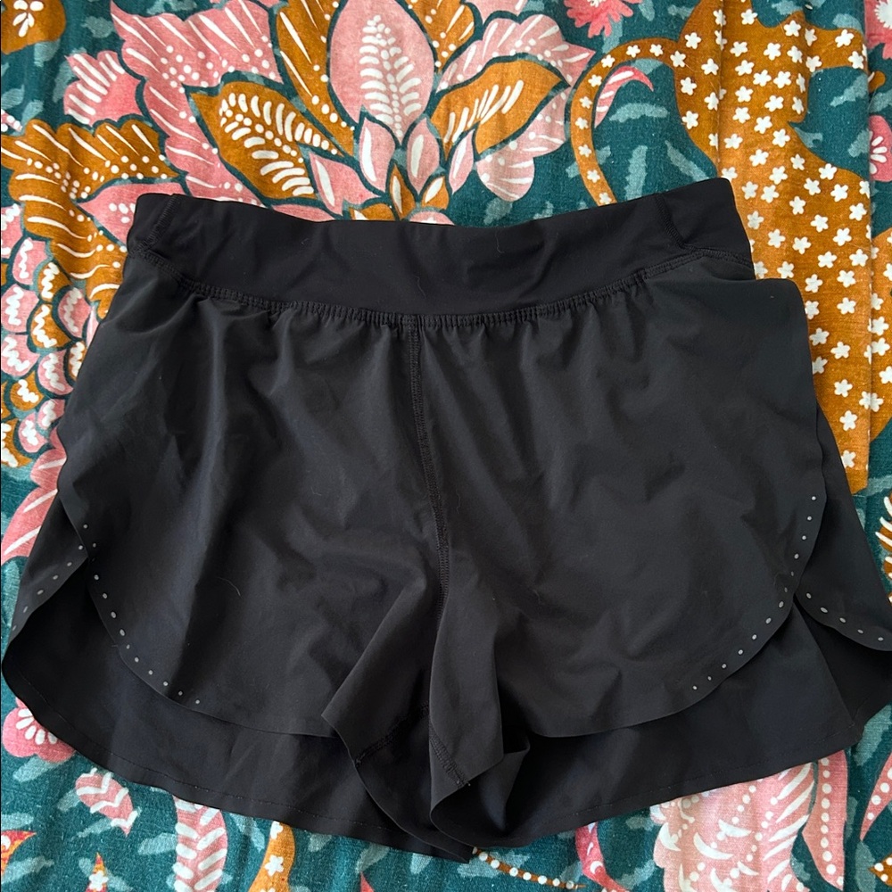 Women's Lululemon Lined Black Athletic Shorts